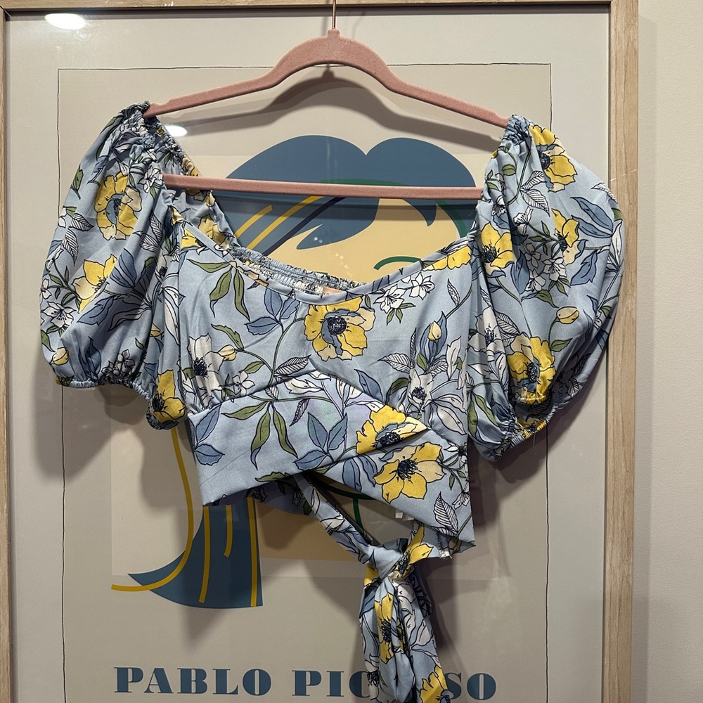 Chic Floral Tie-Front Blouse